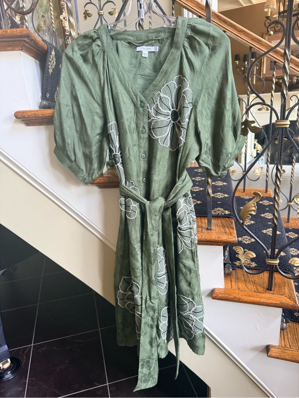 Chico’s NWOT . Never worn. Current style.Green button front dress with tie. 0.5